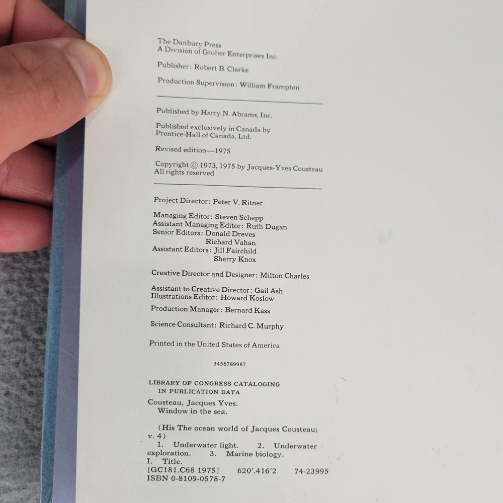 The Ocean World of Jacques Cousteau Window in the Sea Vol‎ 4 1975 Hardcover